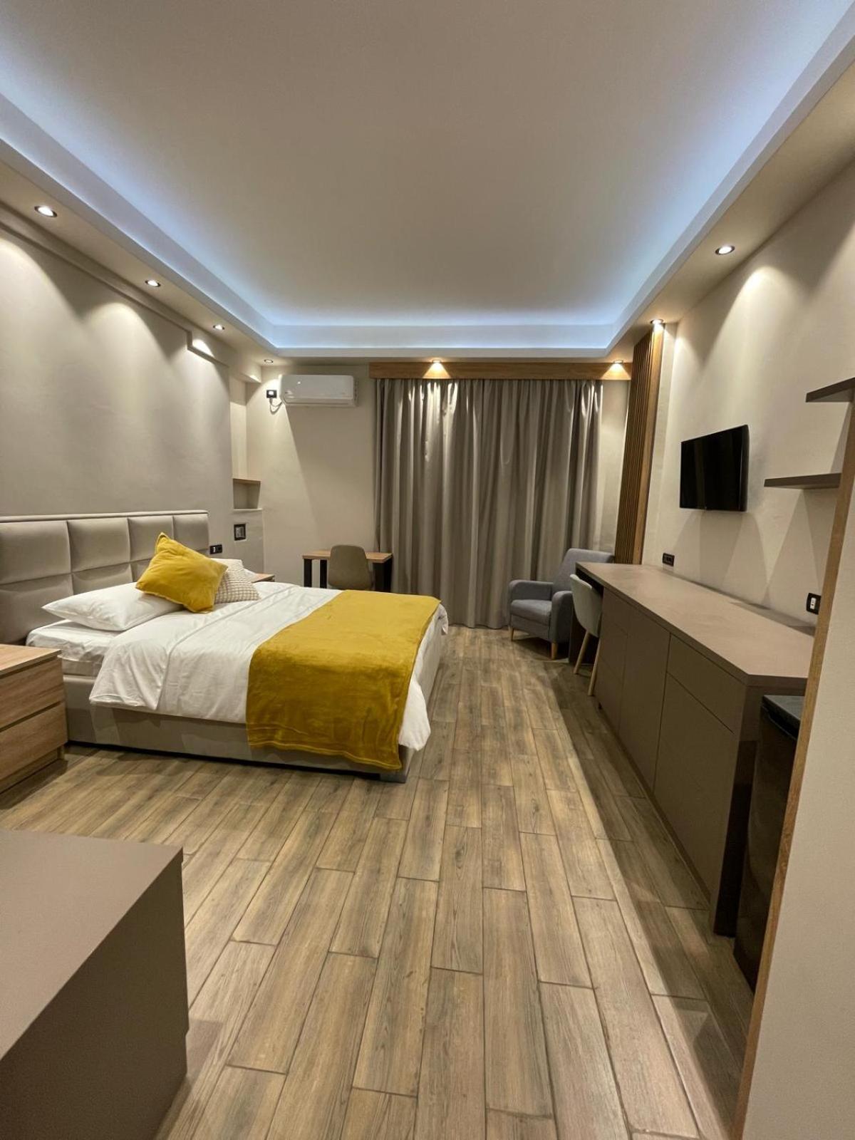 Aparthotel Luxury *